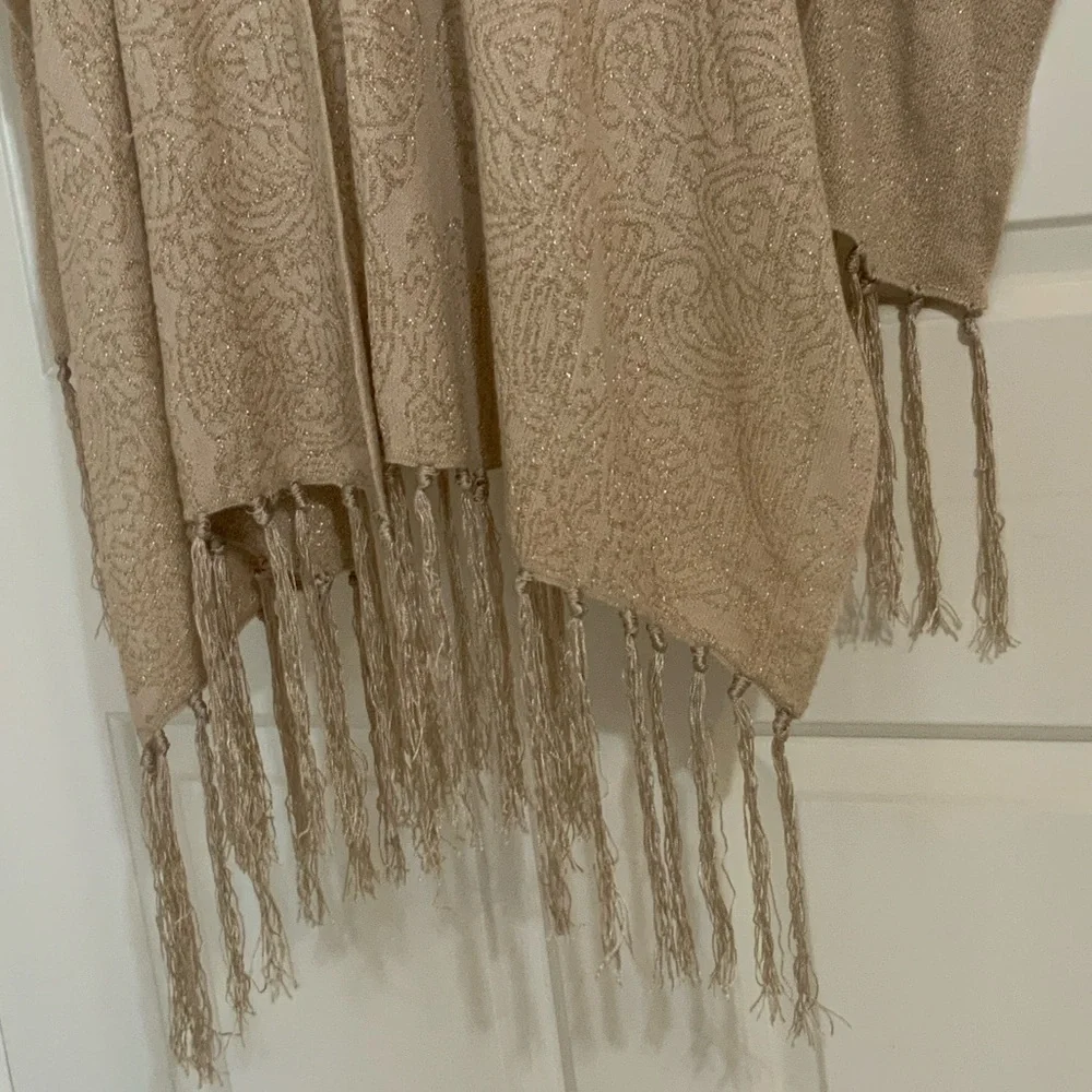 Chico's Gold-Toned Textured Shawl - Picture 4 of 6